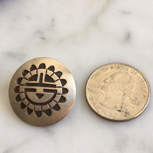 SOLD Native American Vintage Hopi Sunface Earrings - Picture 5 of 6